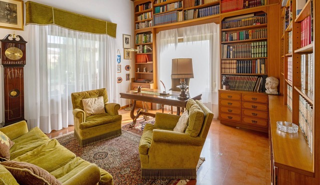 Elegant Villa with Private Park near Lignano and Bibione