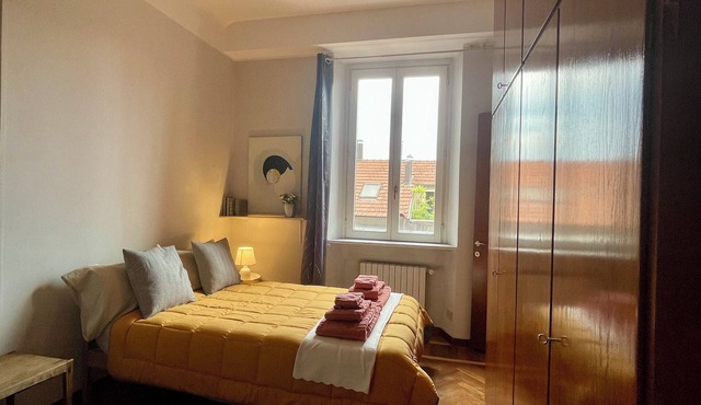 Evy Boutique Studio—Tricolore Metro City Center