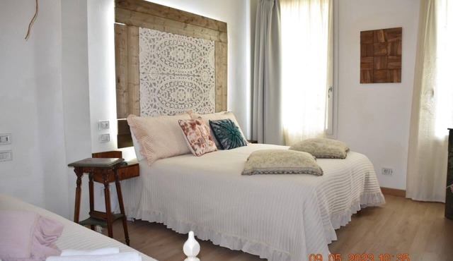 Exclusive estate for groups of up to 16 guests in the Euganean Hills near Venice