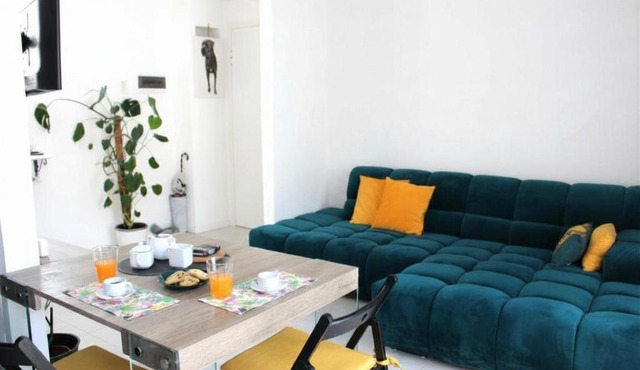 Glycine House