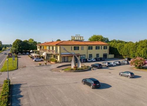 GRAN DELTA River & Nature Hotel