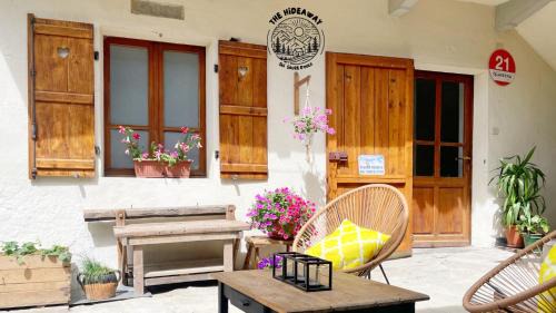 Hideaway Apartments - Ski Sauze d'Oulx and the Via Lattea