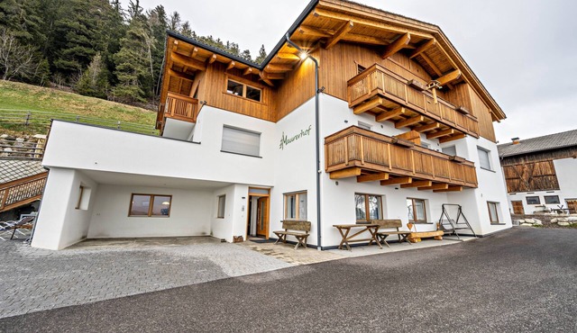 Holiday Apartment "Maurerhof Abendrot" with Mountain View, Private Terrace & Wi-Fi