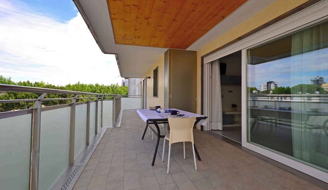 Holiday apartment with balcony and air conditioning