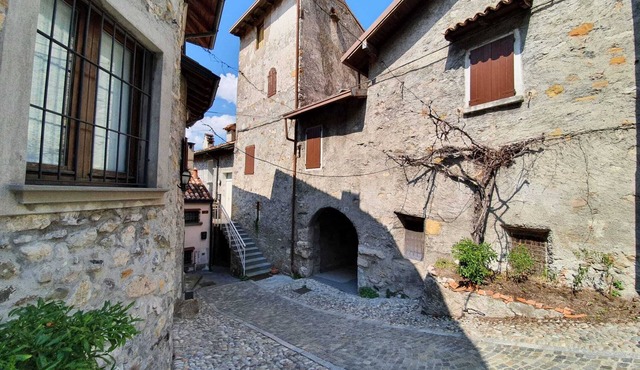 Holiday Home by Lago di Iseo with Patio