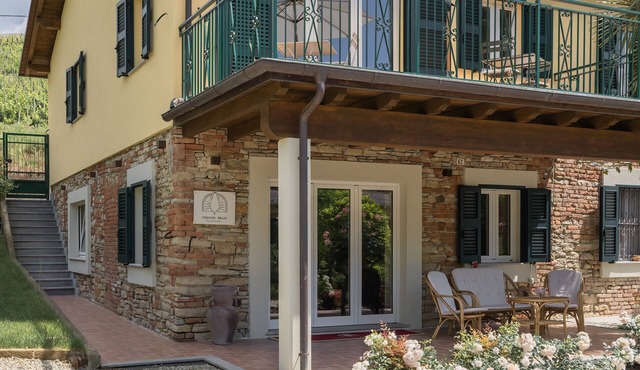 Holiday Home 'Cascina Oddone Prati Winery' with Shared Pool, Wi-Fi and Air Conditioning