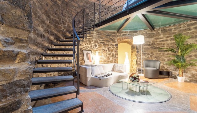 Ice Queen Chamber - One Bedroom Apartment, Sleeps 4