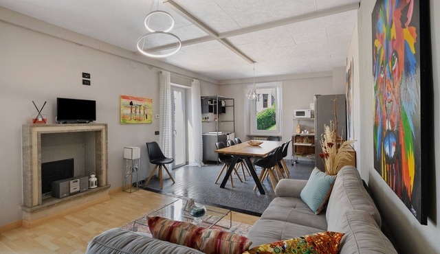 'Isola Bella' Apartment with Mountain View, Private Terrace and Wi-Fi