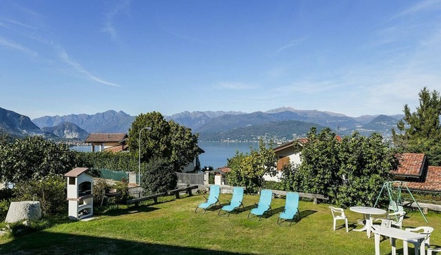 Kenya apt. over Stresa with lake view