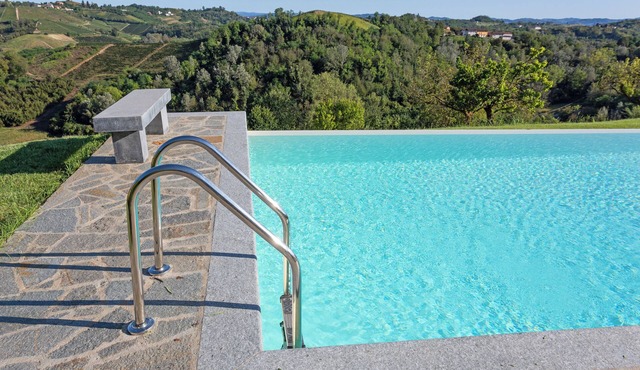 La Dolce Vita, house in the Monferrato region with stunning panoramic views.