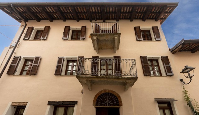 La Morra Flat, Combinazione di 5 Appartamenti Individuali