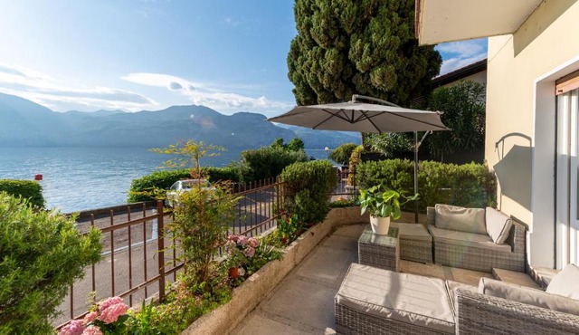 Lakefront Apartment Di Lago Terrace by GardaDoma