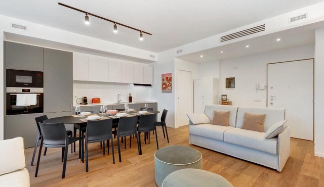 Luxury New Home - Stazione Garibaldi a 5 minuti