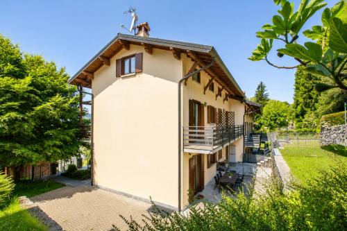 Mountain Private House near Lake Como - 3 Bedrooms - Lovely view