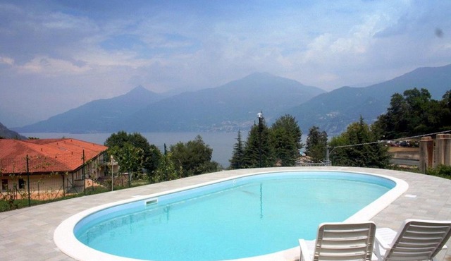 Oleandro Balcony 5 - Menaggio by LoveComo