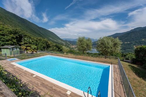 Panorama & Pisicna Lago Endine