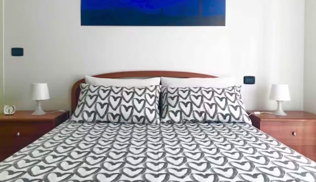 Quiet apartment, Neive center, Langhe