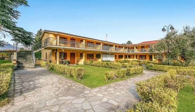 Residence La Perla - Apt 18, Monte Isola, Italy
