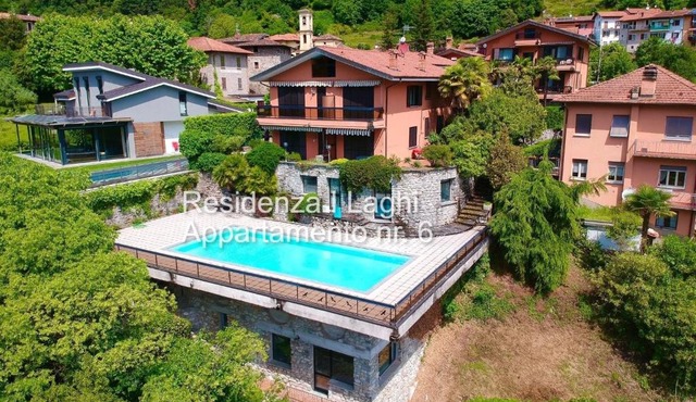 Residenza I Laghi with private Garden panoramic Pool Garage and Air Conditioning