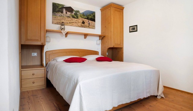Room 'La Gemma - Stanza Del Fieno' with Mountain View, Shared Garden and Wi-Fi