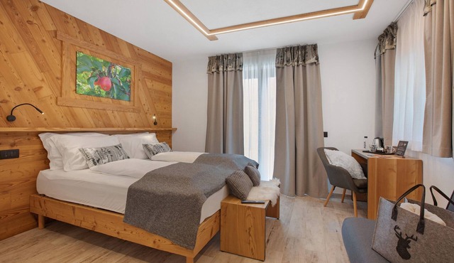 'Rossa' Room with Mountain View, Wi-Fi and Air Conditioning