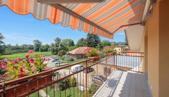 Silver Lake lake shore with Balcony&Air-Co, Angera, Italy