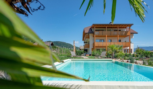 Sonnenhof Apartment "Bletterbach" with panoramic terrace and saltwater pool