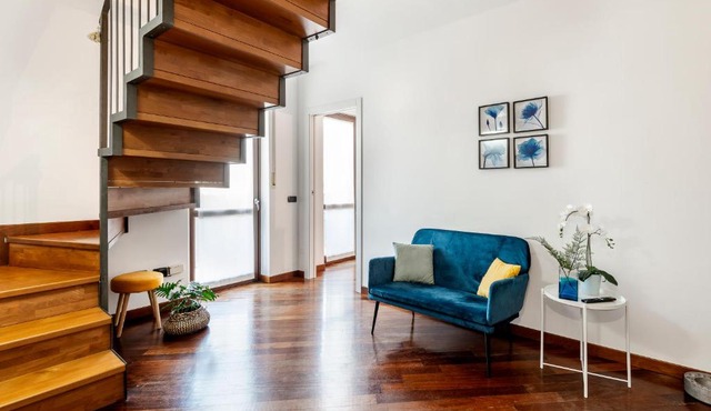 StayEasy Sesia5 - 4 Bedrooms Penthouse, 2 baths