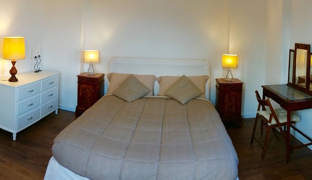 SWANLAKE ROOMS "FAMILY SUITE" breakfast included 5 min from the lake side