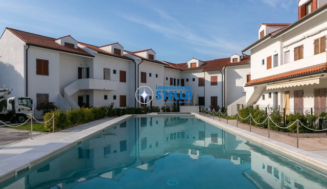 Torre Blanca °central area+Swimming pool°