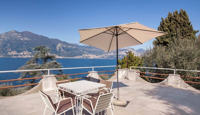 Villa Cesarina-Total lake view