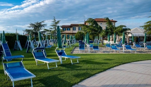 Villa Sara Resort