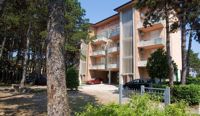 Wohnung 'Boschetto B4' mit Balkon by Interhome