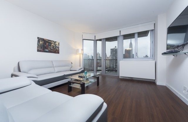 2BR APARTMENT RIVER VIEWS-LUXURIOUS-GYM