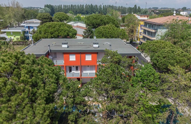 Apartment 'Villa Luca Trilocale 1' with Pool and air conditioning