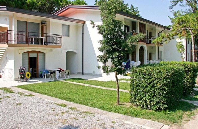 Apartment Villaggio Delfino-2 by Interhome
