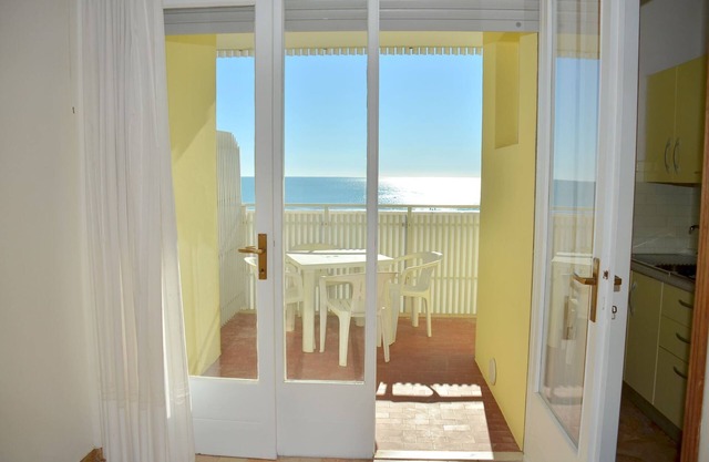 CONDOMINIO AURORA A - Aurora A 043F 6P C1*M0270348592