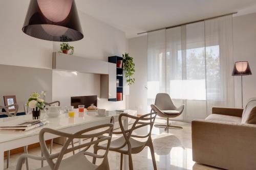 Contempora - Elvezia Park - 1bed, 1bath overlooking the park - E21