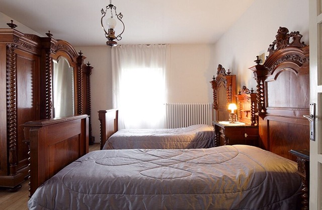 Country house in the Prosecco hills, 4 apartments