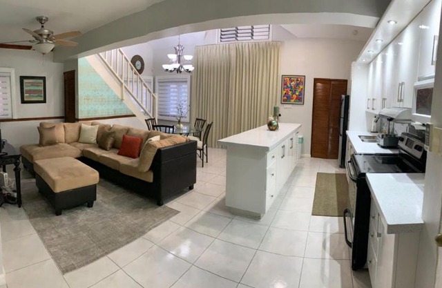 Finest Accommodation Marley Manor Apt #332 2nd floor Block 3 6 Marley Rd Kingston 6
