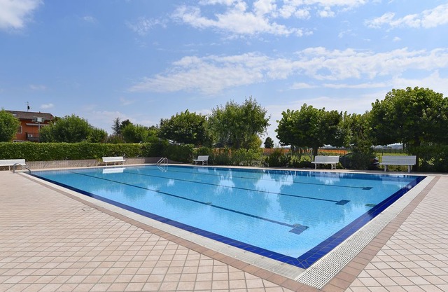 Gorgeous apartment with large pool - Apartment dei Salici