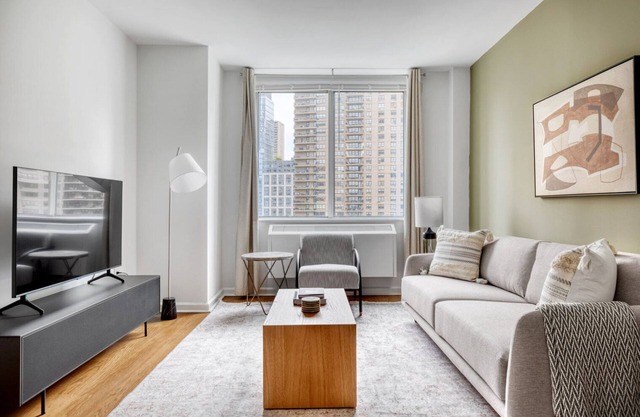 Hip UWS 1BR w/Gym, Elevator & DM, near Lincoln Center, by Blueground