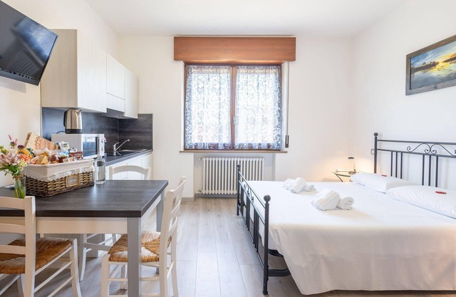 Holiday apartment Valeggio sul Mincio for 1 - 4 persons with 2 bedrooms - Farmhouse