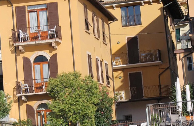 Holiday apartment Malcesine for 1 - 2 persons with 1 bedroom - Holiday apartment in one or multi-fam