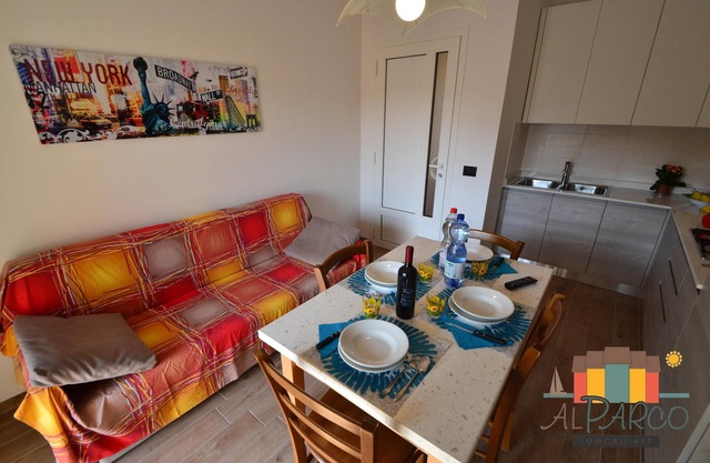 New Apartment 2 bedrooms and pinewood view P2 52