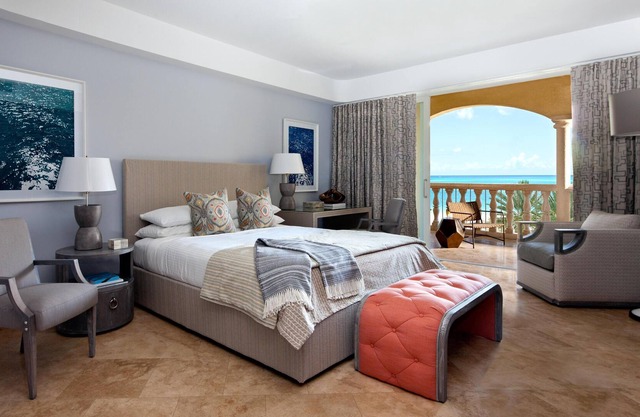 Spacious Two Bedroom Suite with Oceanfront Terrace! Concierge Service Available!