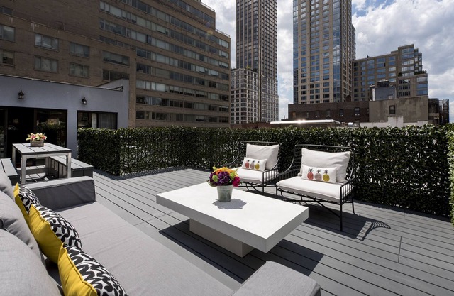 Upper West Side - Very Large Townhouse Apt - Flexible Dates
