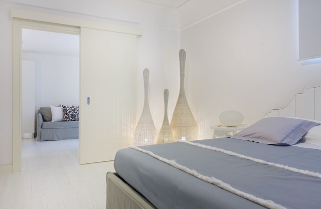 White Apartments Piazetta ...
