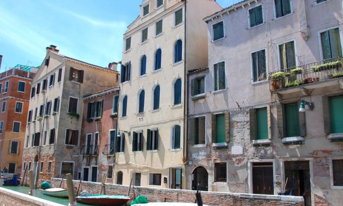 Dorsoduro Apartment | 105 m² Apartment ∙ 2 bedrooms ∙ 6 guests