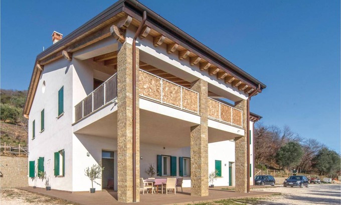 Cinto Euganeo Apartment | 120 m² Apartment ∙ 3 bedrooms ∙ 6 guests